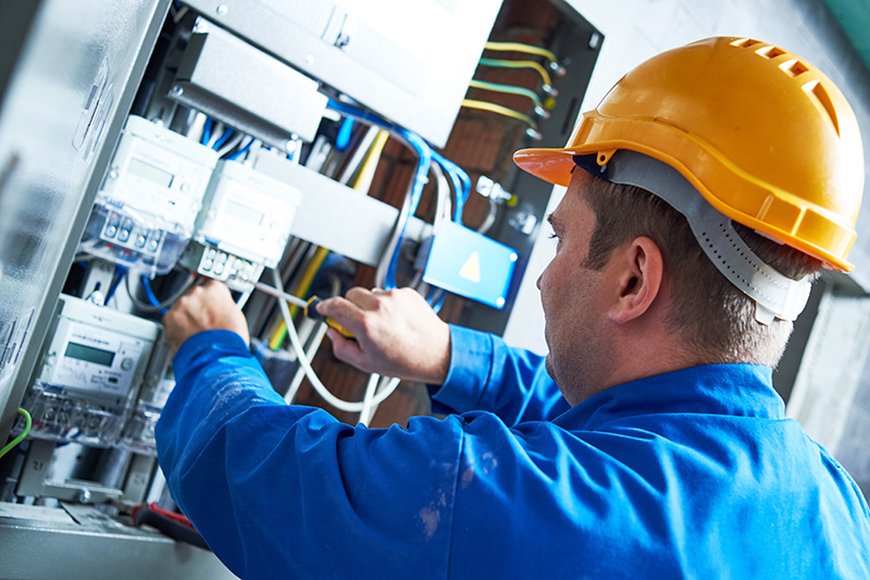 Become An Electrician in Bolton Greater Manchester