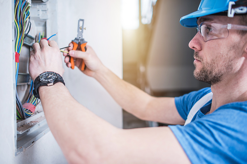 Electrician Qualifications in Bolton Greater Manchester